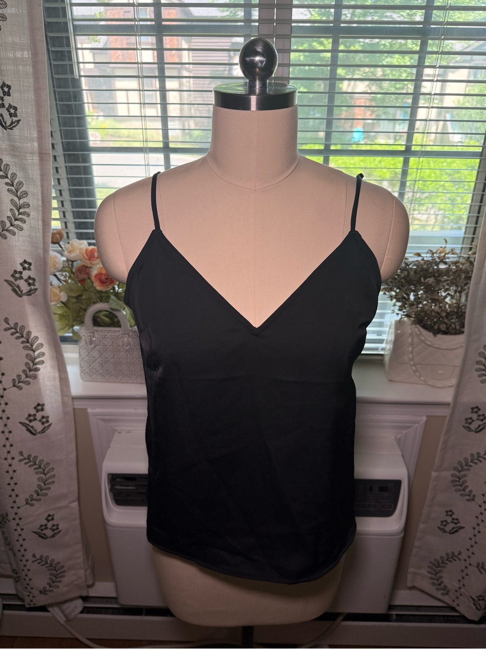 A New Day NWT Black V-Neck Spaghetti Strap Women's Tank Top